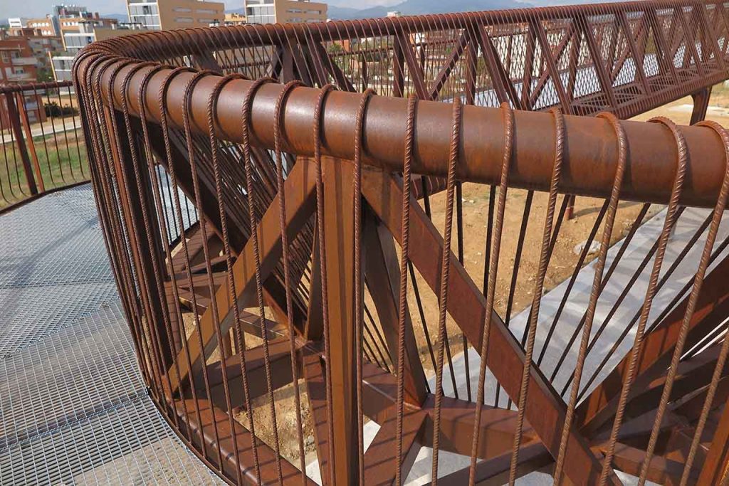 Rusty Steel Footbridge with LINEACOR Products in Sabadell (Barcelona) Spain